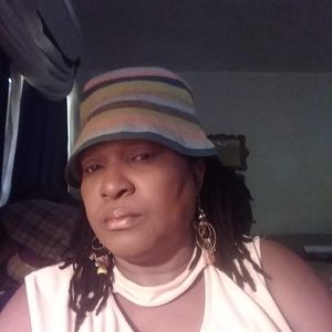 Meet your Posher, Gail